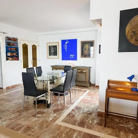 Piso Familiar Frente Al Mar