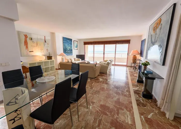 Piso Familiar Frente Al Mar Apartment *